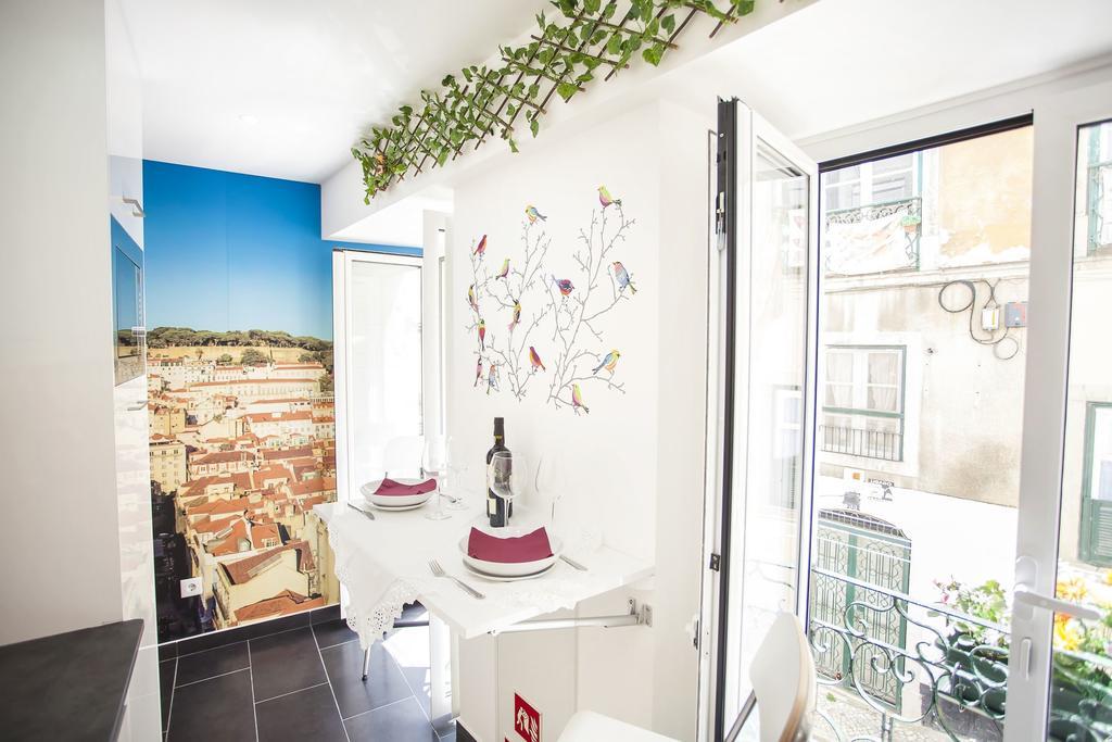 Typical Bairro Alto Apartment Лісабон Екстер'єр фото